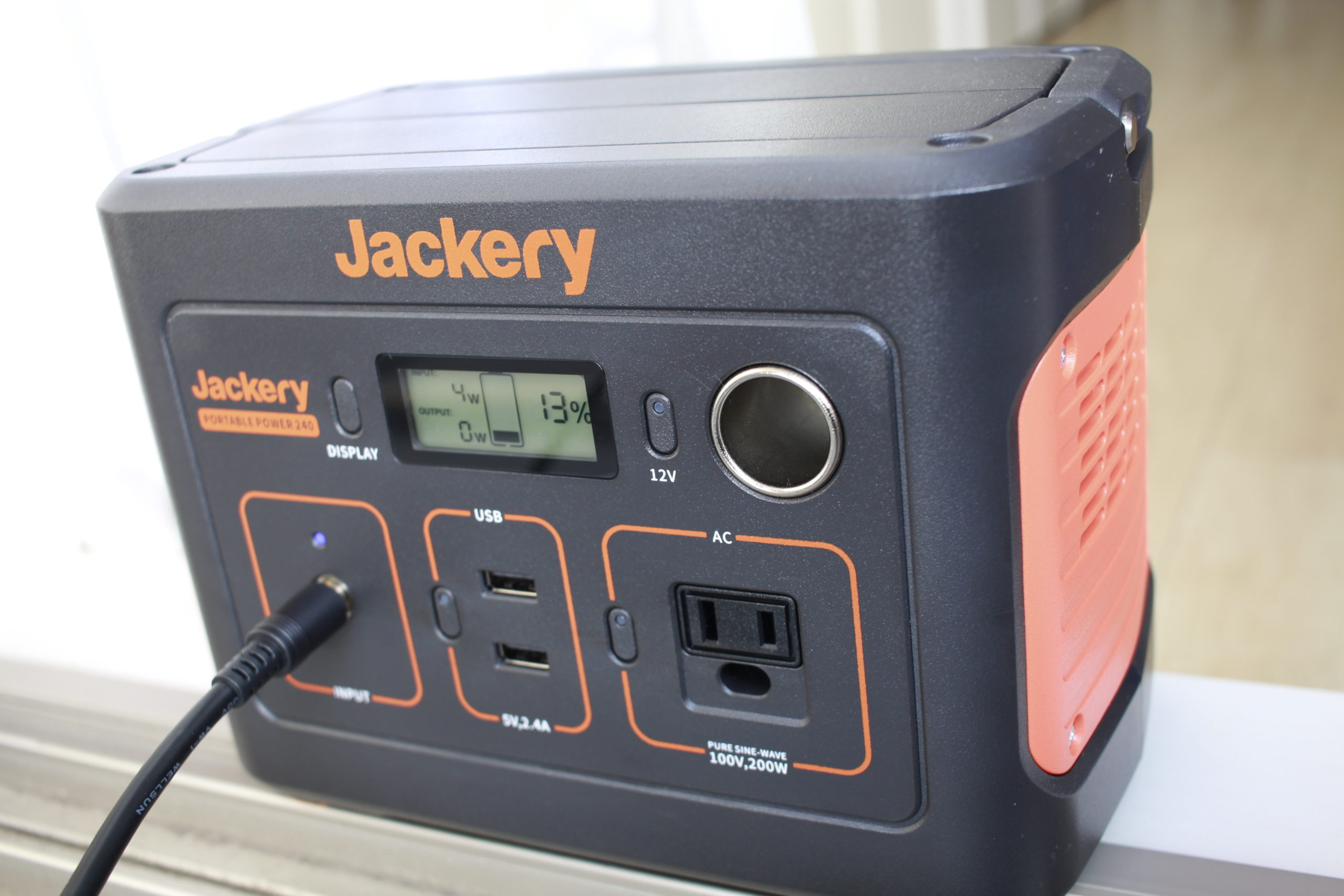 Jackery ポータブル電源 240 - 防災関連グッズ